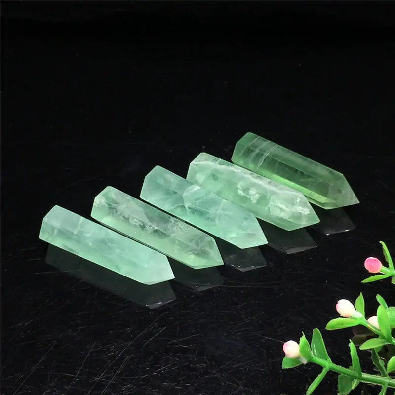 50-80mm Raw Natural Green Fluorite Hexagonal Wand Quartz Crystal Point Obelisk Healing Meditation Treatment Stone Gemstone Decor